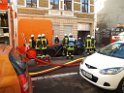 Einsatz Feuerwehr SEK Polizei Koeln Nippes Merheimerstr P066